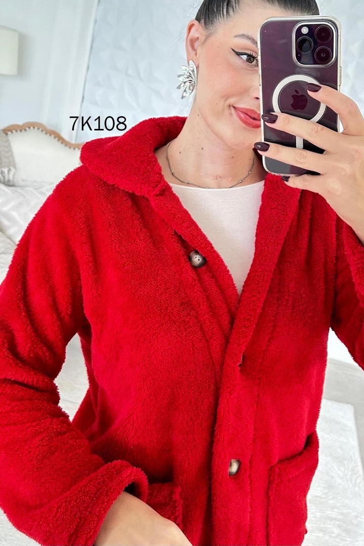 Düğmeli Peluş Hırka