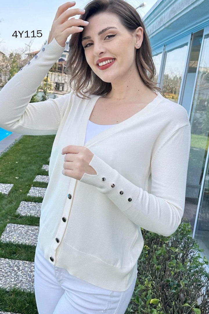 Düğmeli Triko Hırka