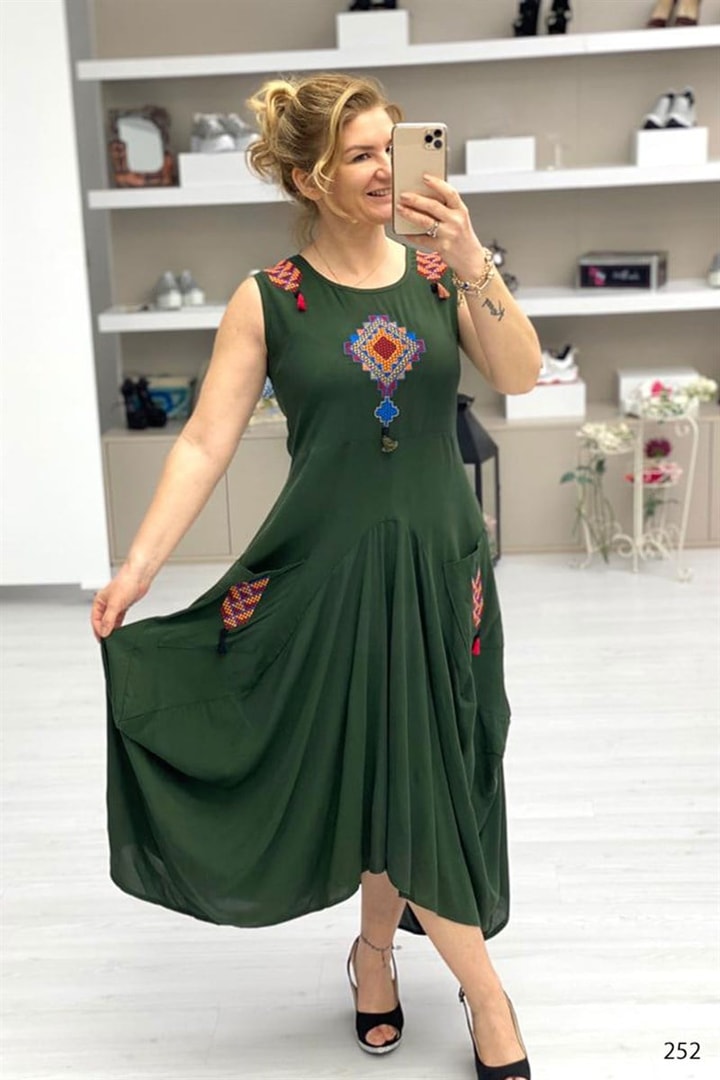 Etnik Desenli Elbise