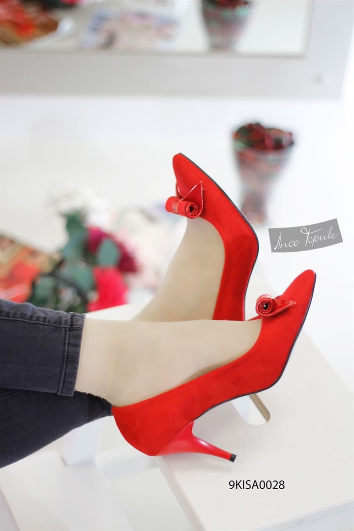 Fiyonklu Stiletto