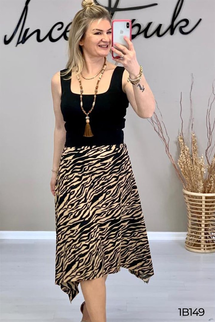 Full Likralı Asimetrik Kesim Etek
