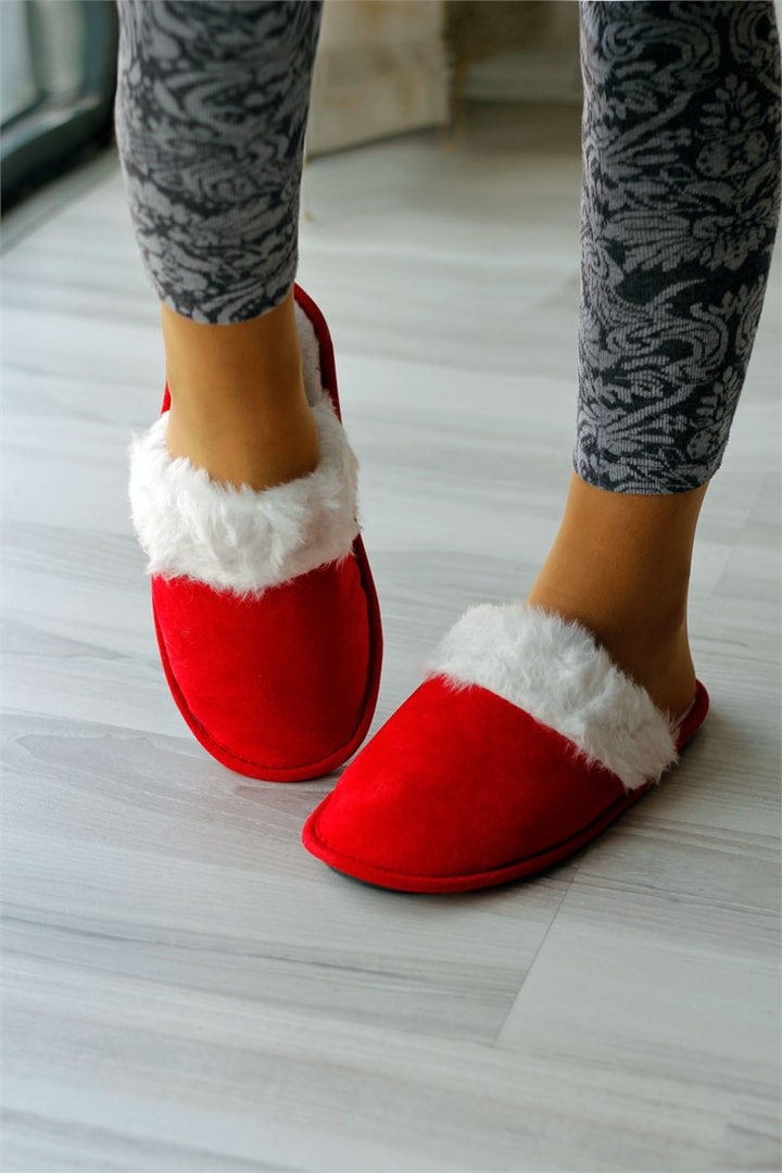 İçi Peluş Ev Terliği