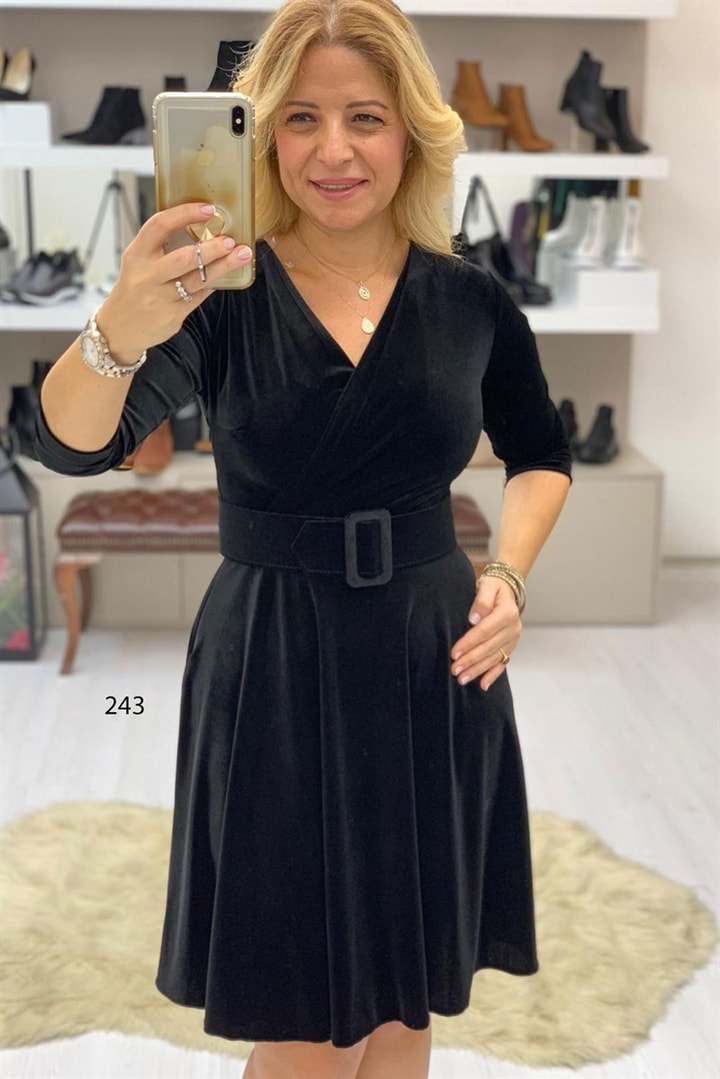 Kadife Kemerli Elbise