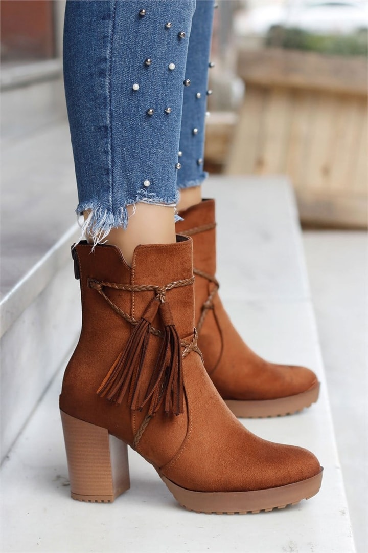 Kalın Topuk Örgülü Bot