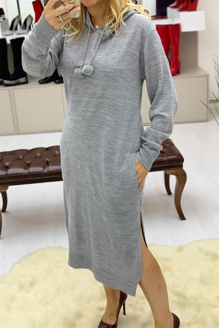 Kapşonlu Elbise
