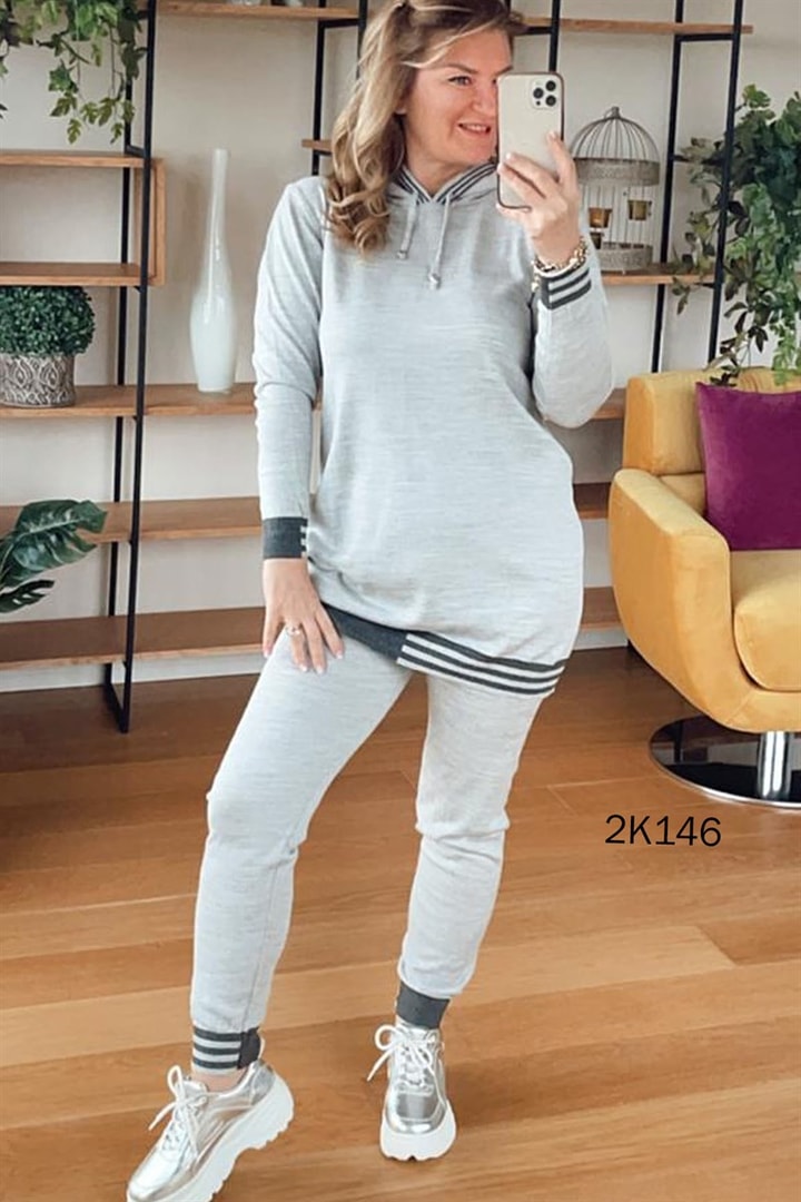 Kapşonlu Triko Takım