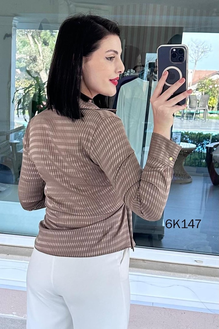 Kare Jakar Saten Gömlek