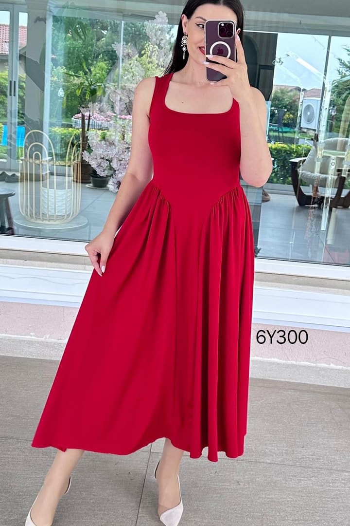 Kare Yaka Dalgıç Elbise