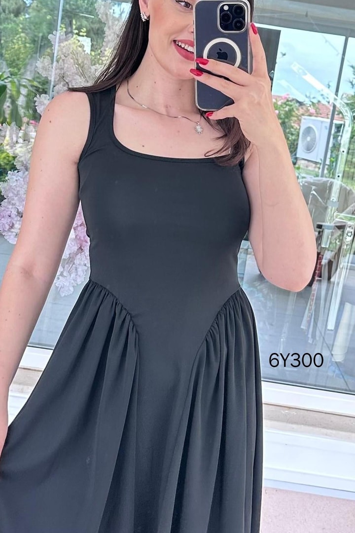 Kare Yaka Dalgıç Elbise