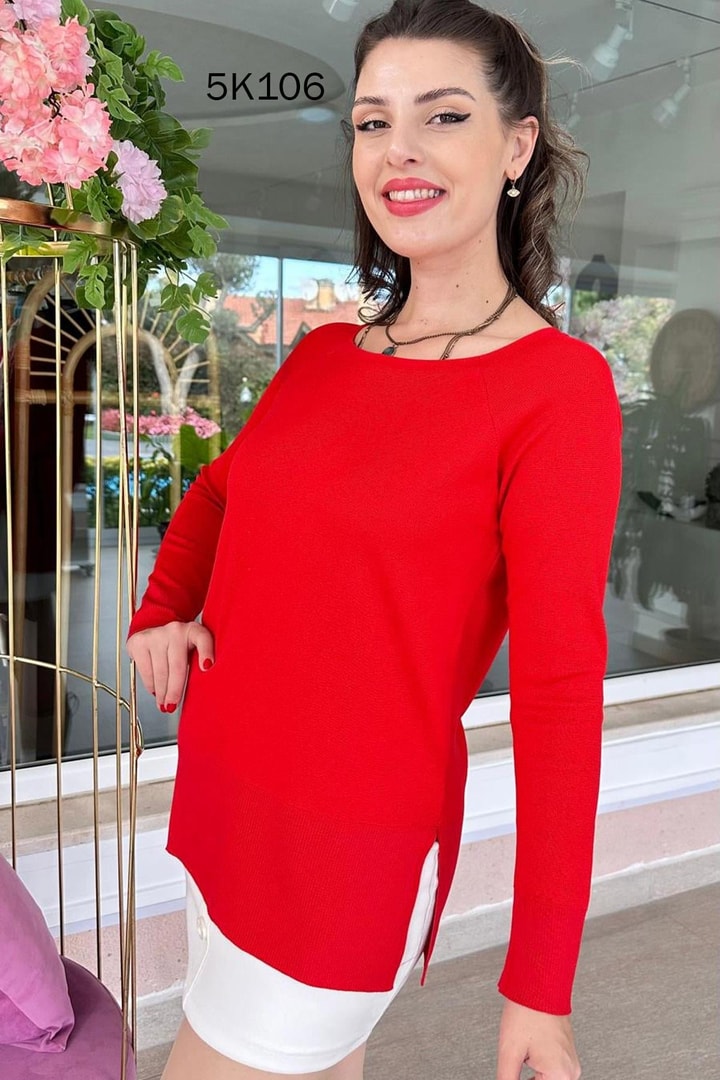 Kare Yaka Yandan Yırtmaçlı Triko Bluz