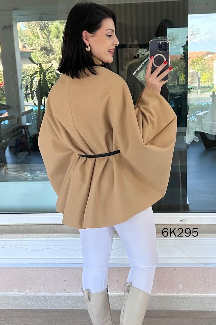Kemerli Kaşe Pelerin