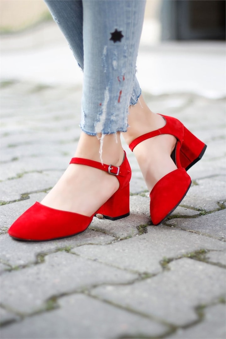 Kısa Topuklu Ayakkabı