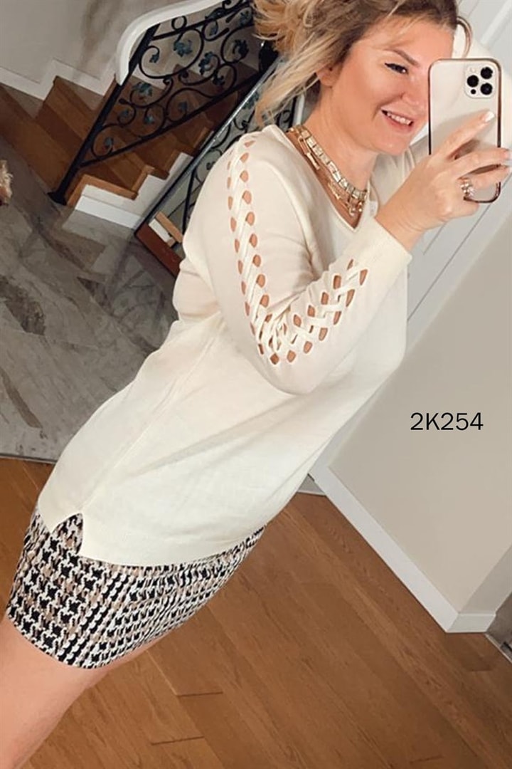 Kolları Balık Sırtı Detaylı Triko Bluz