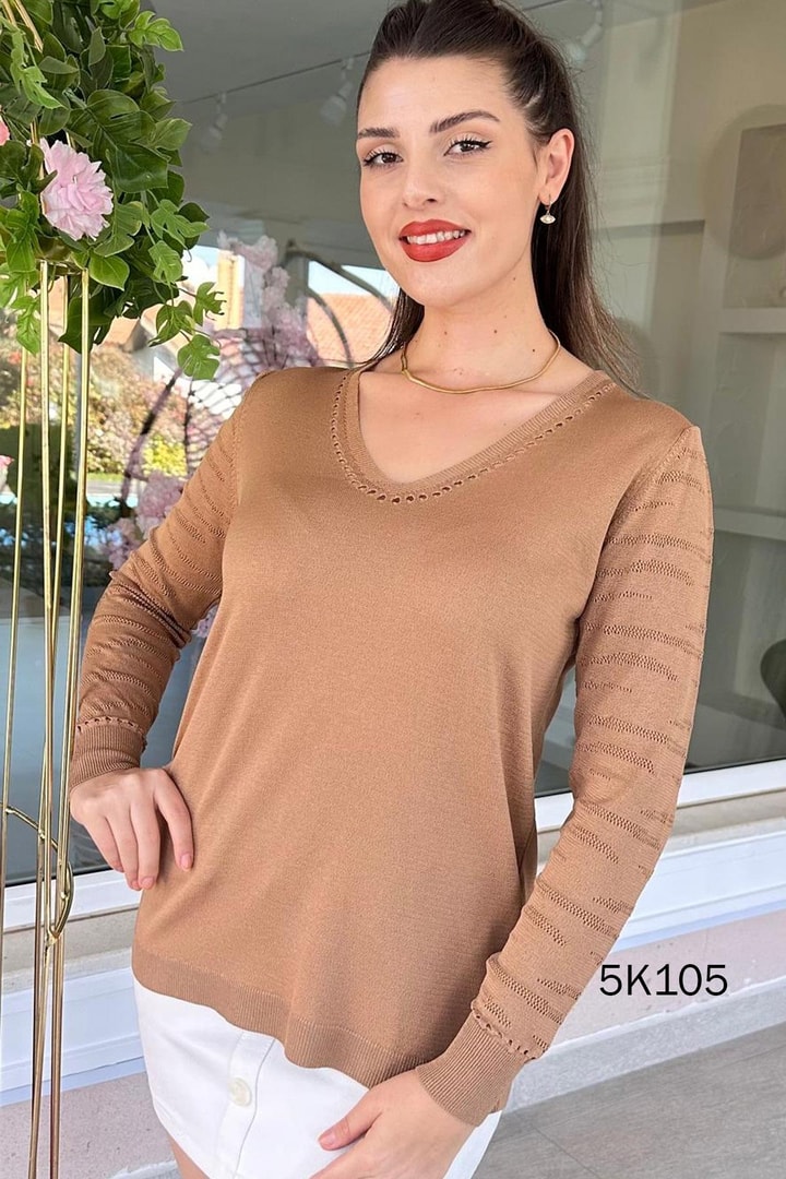 Kolları Desenli V Yaka Triko Bluz