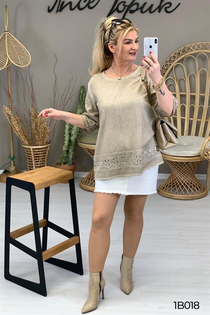 Kolları Güpür  Detay Bluz