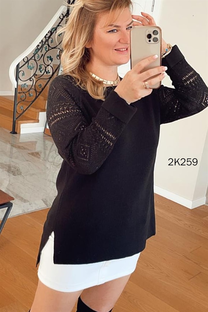 Kolları İşlemeli Simli Triko Bluz