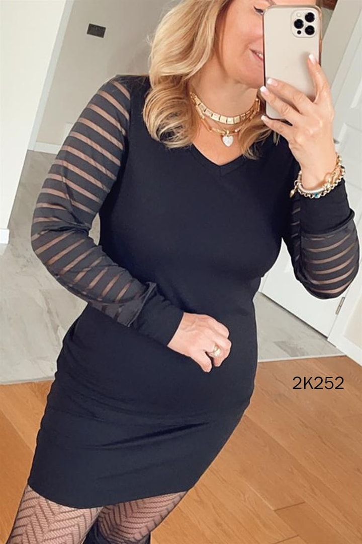 Kolları Tül Detay Likralı Bluz