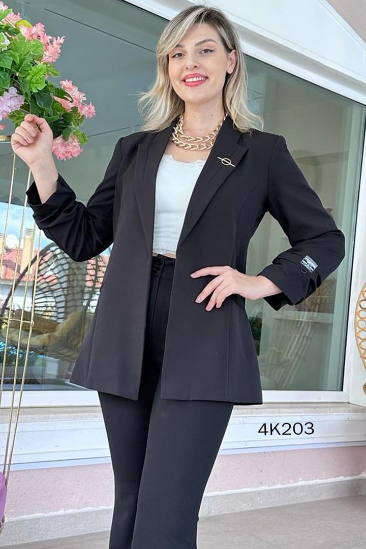 Kolu Büzgülü Krep Kumaş Blazer Ceket