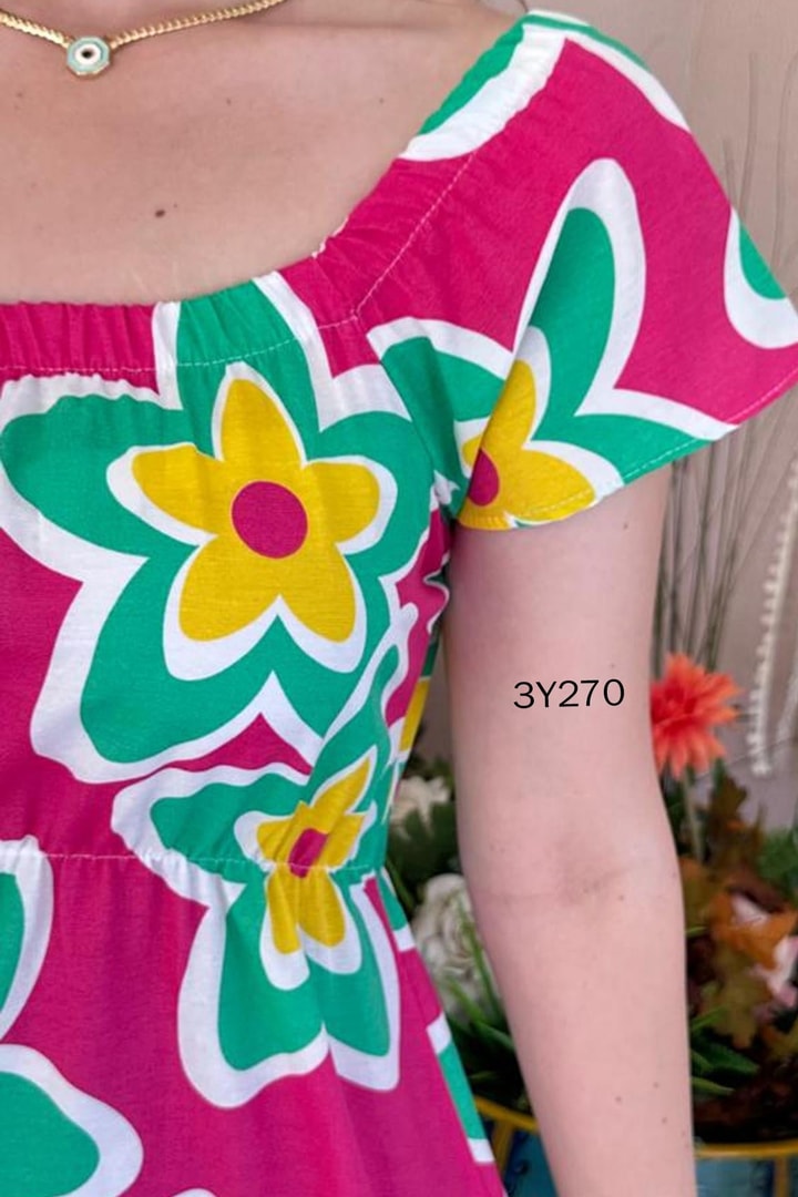 Madonna Yaka Kısa Kol Elbise