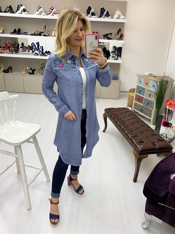 Melanie
- Taş Detaylı Yakalı Gömlek