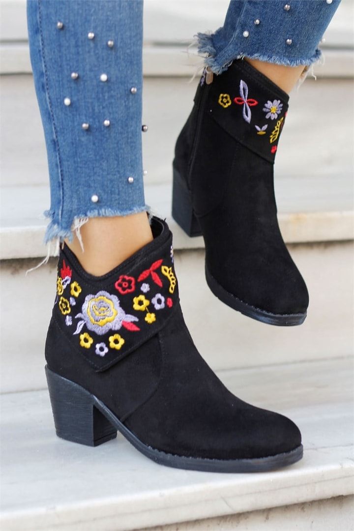 Nakış İşlemeli Bot