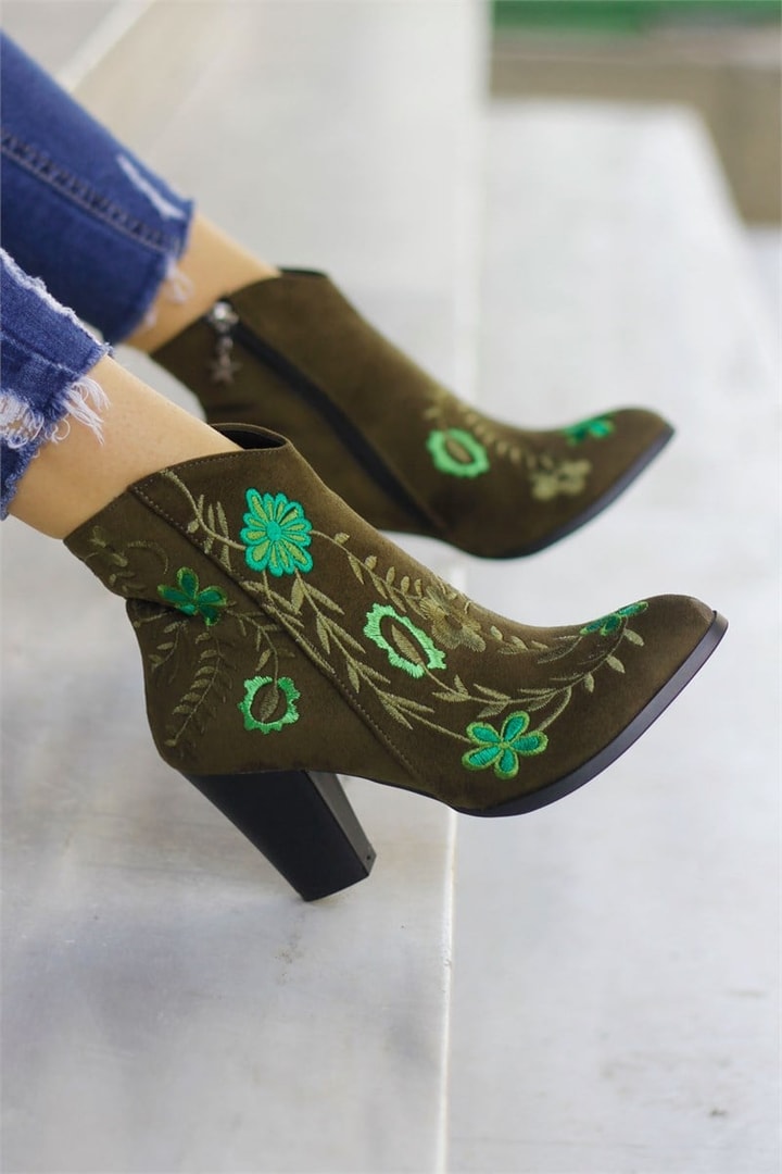 Nakış İşlemeli Bot