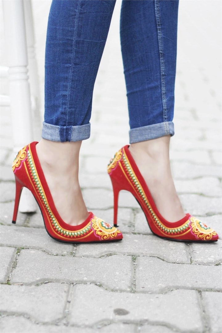 Nakış İşlemeli Stiletto