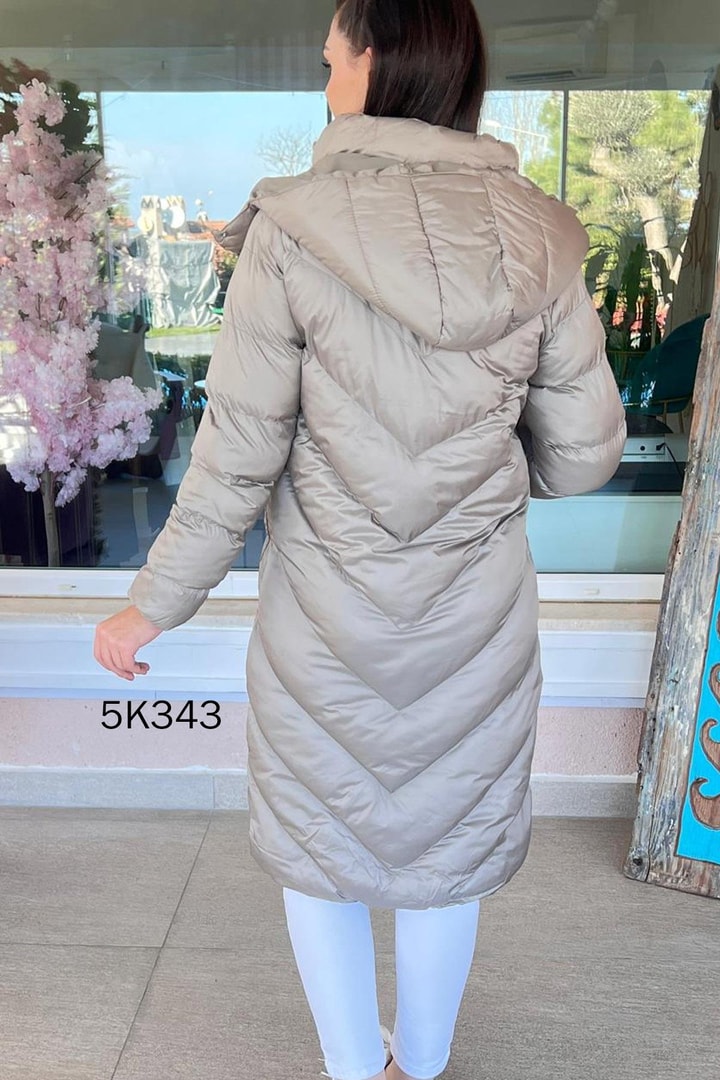 Önden Cepli Kapşonlu Şişme Mont