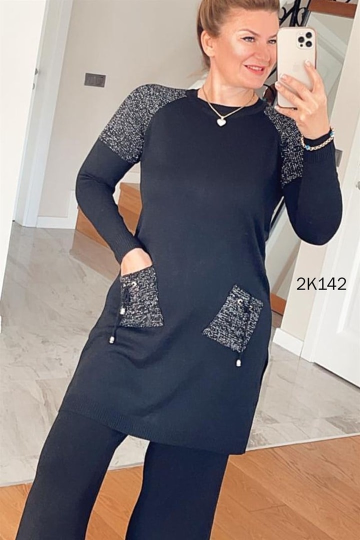 Önden Cepli Sim Detay Triko Elbise