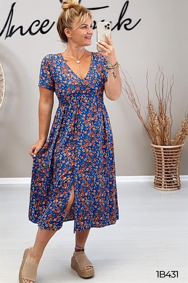 Önden Düğmeli Desenli Elbise