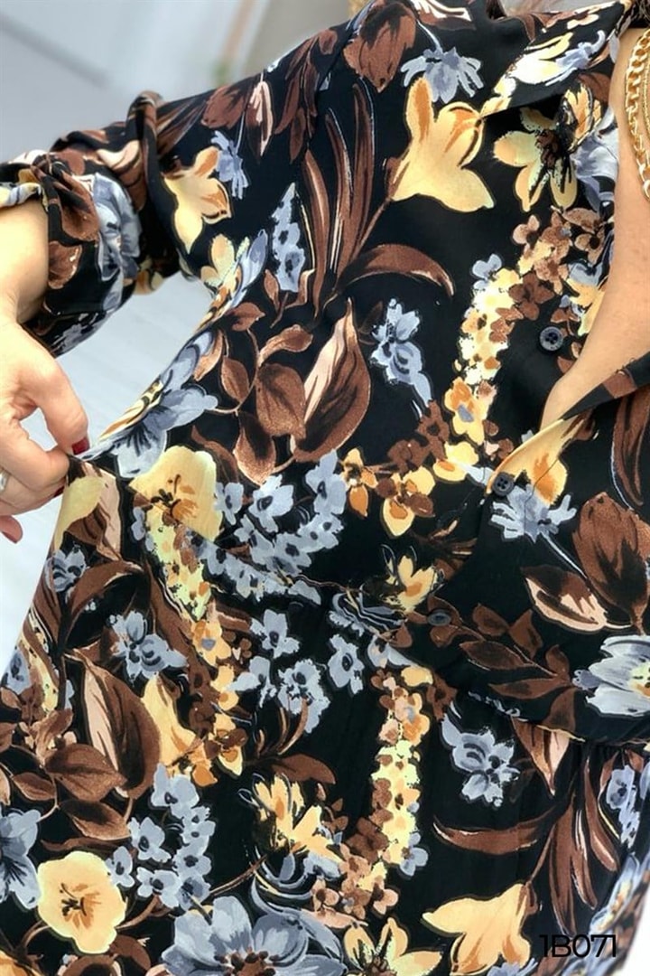 Önden Düğmeli Desenli Uzun Elbise