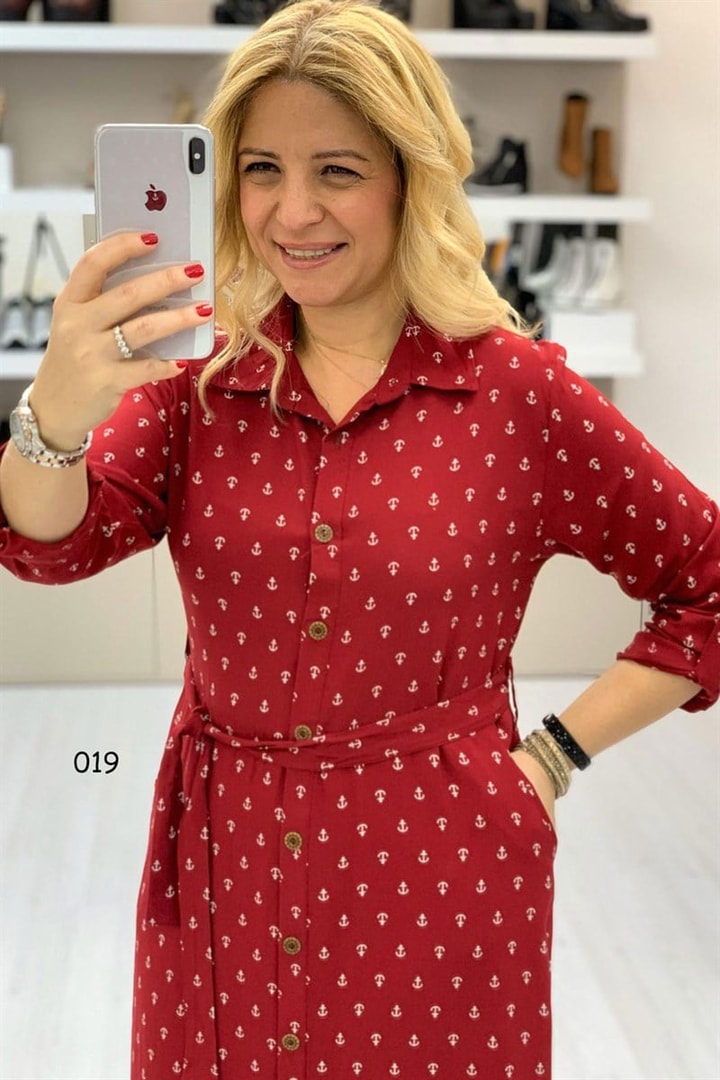 Önden Düğmeli Elbise