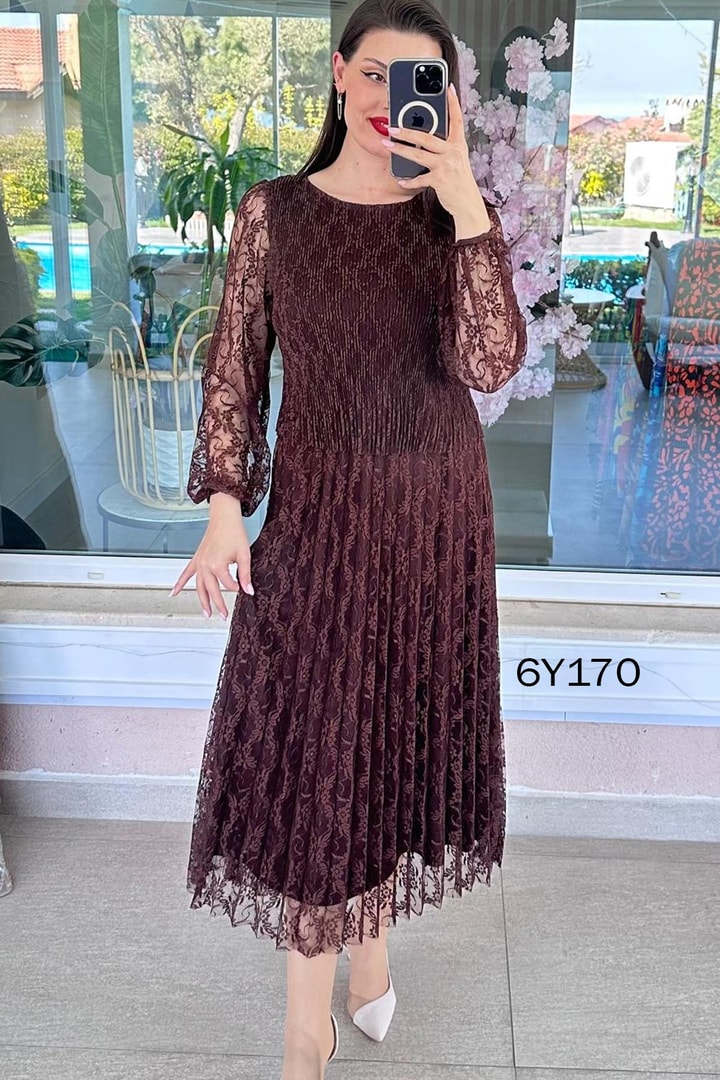 Piliseli Dantel Elbise