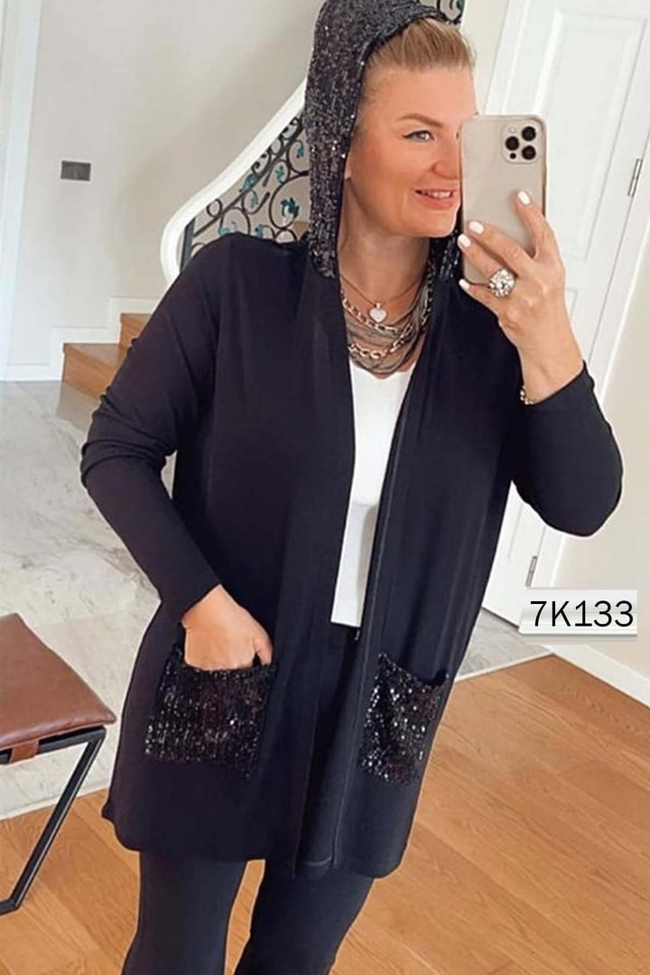 Pul Detay Kapşonlu Hırka