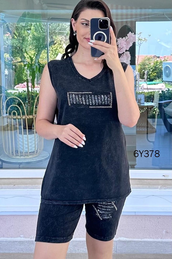Pul Detay Yıkamalı Pamuk Kumaş Şortlu Takım
