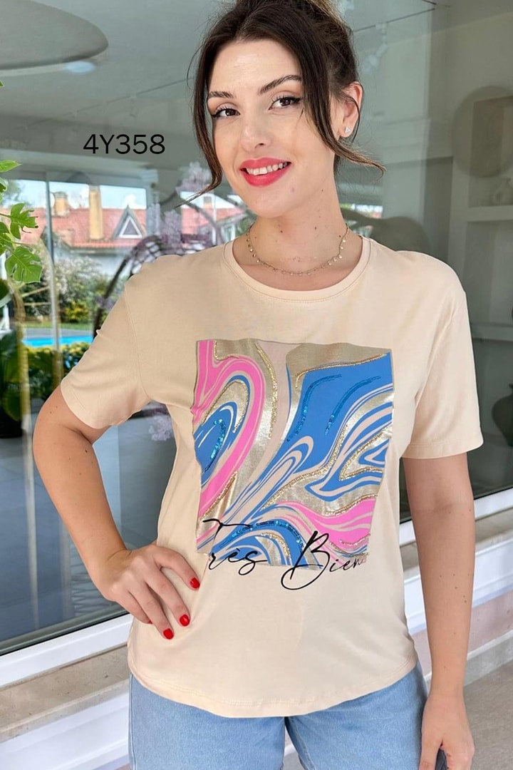 Pul İşlemeli Baskılı Tshirt