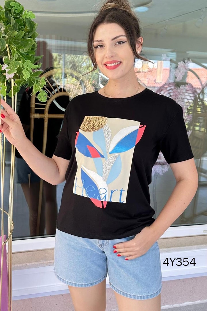 Pul İşlemeli Baskılı Tshirt