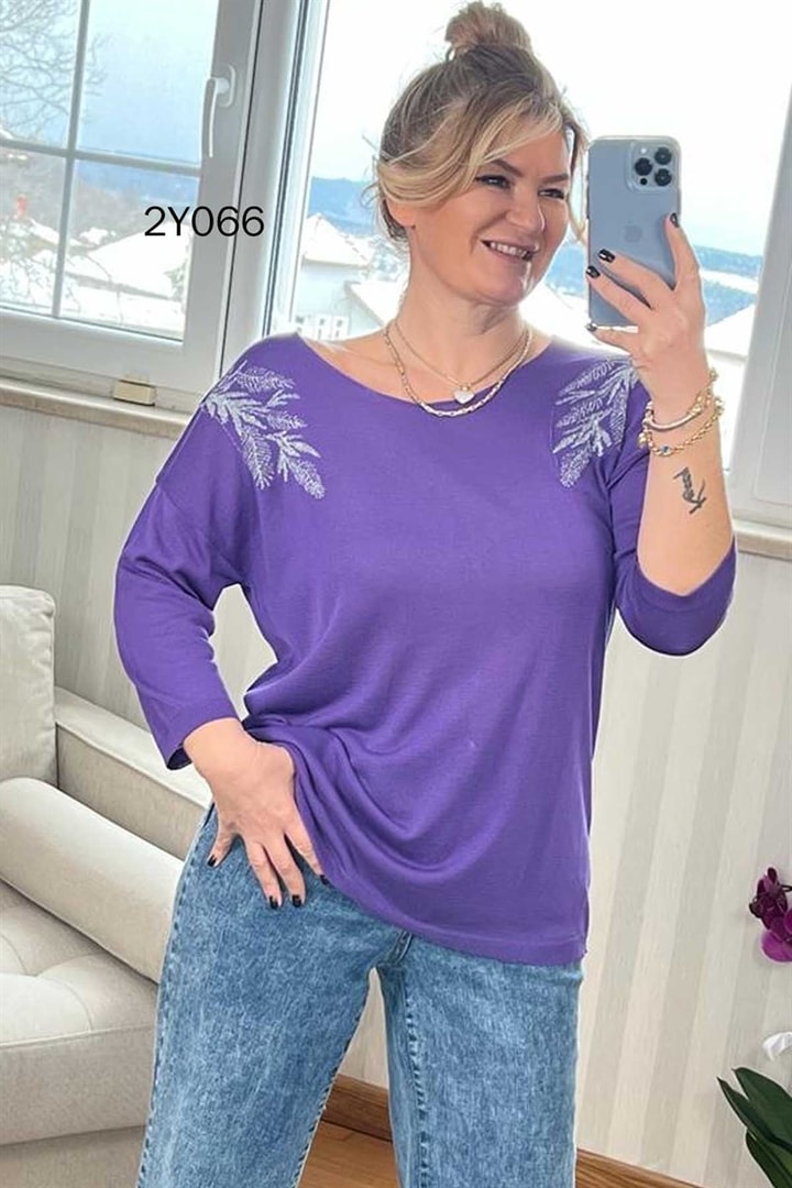 Simli Yaprak İşlemeli Triko Bluz