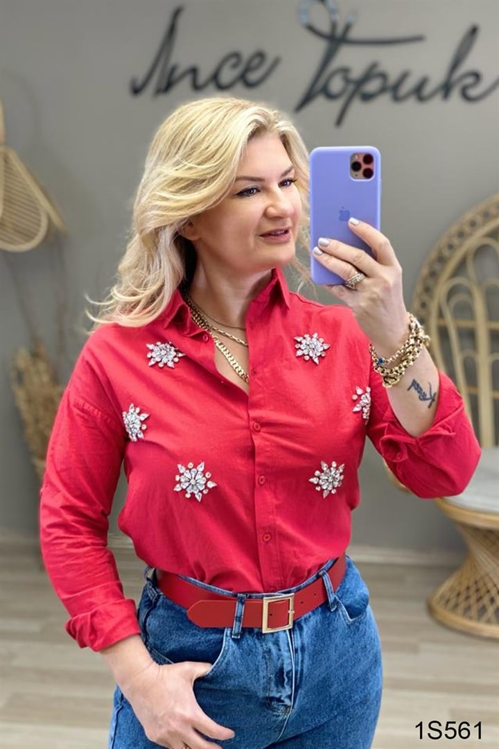 Taş Detay Kokulu Koton Gömlek