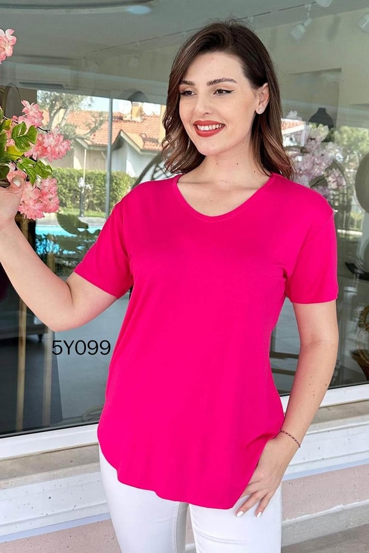 V Yaka Basic Tshirt