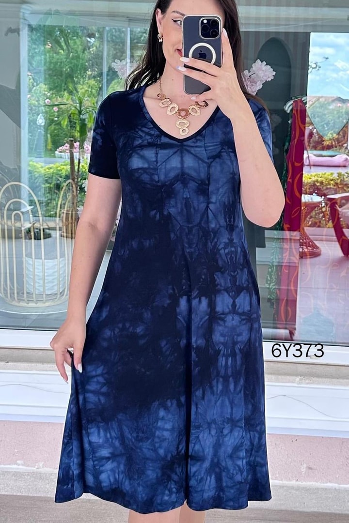 V Yaka Batik Viskon Kumaş Elbise