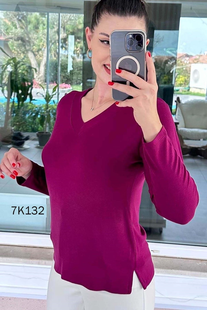 V Yaka Çilek Kumaş Bluz