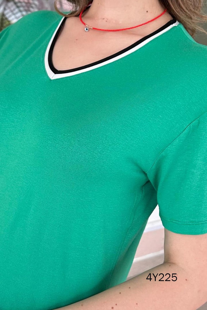 V Yaka Ribanalı Viskon Tshirt