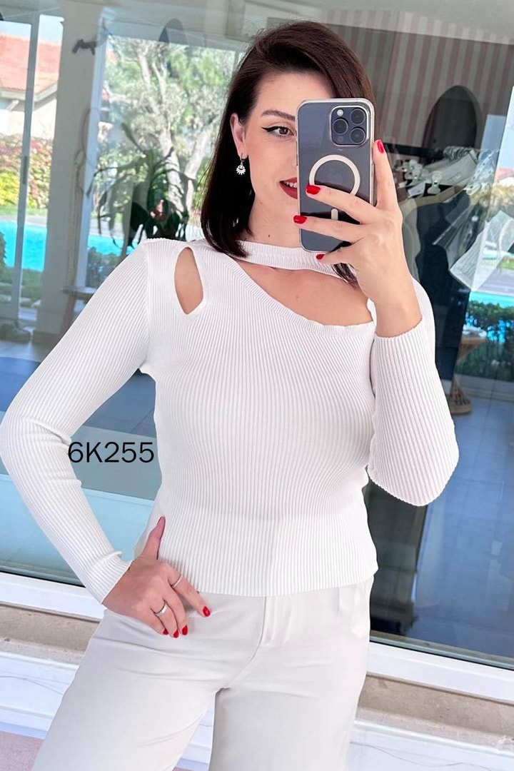 Yaka Altı Açık Fitilli Triko Body