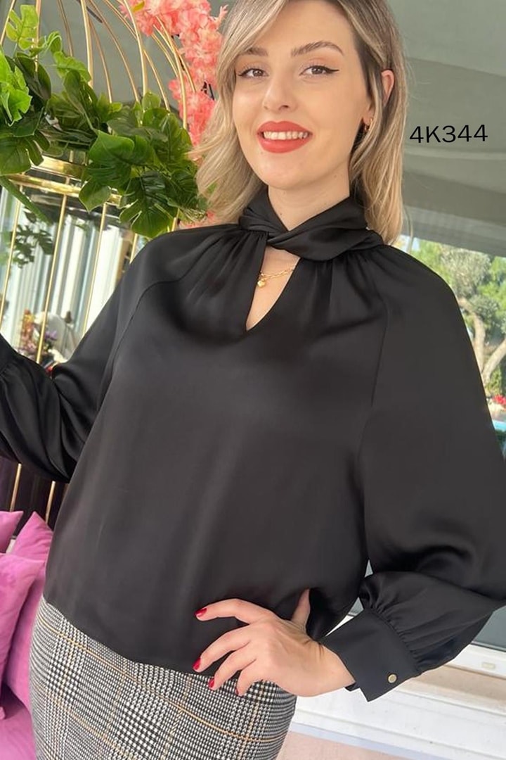 Yakası Düğümlü Saten Bluz