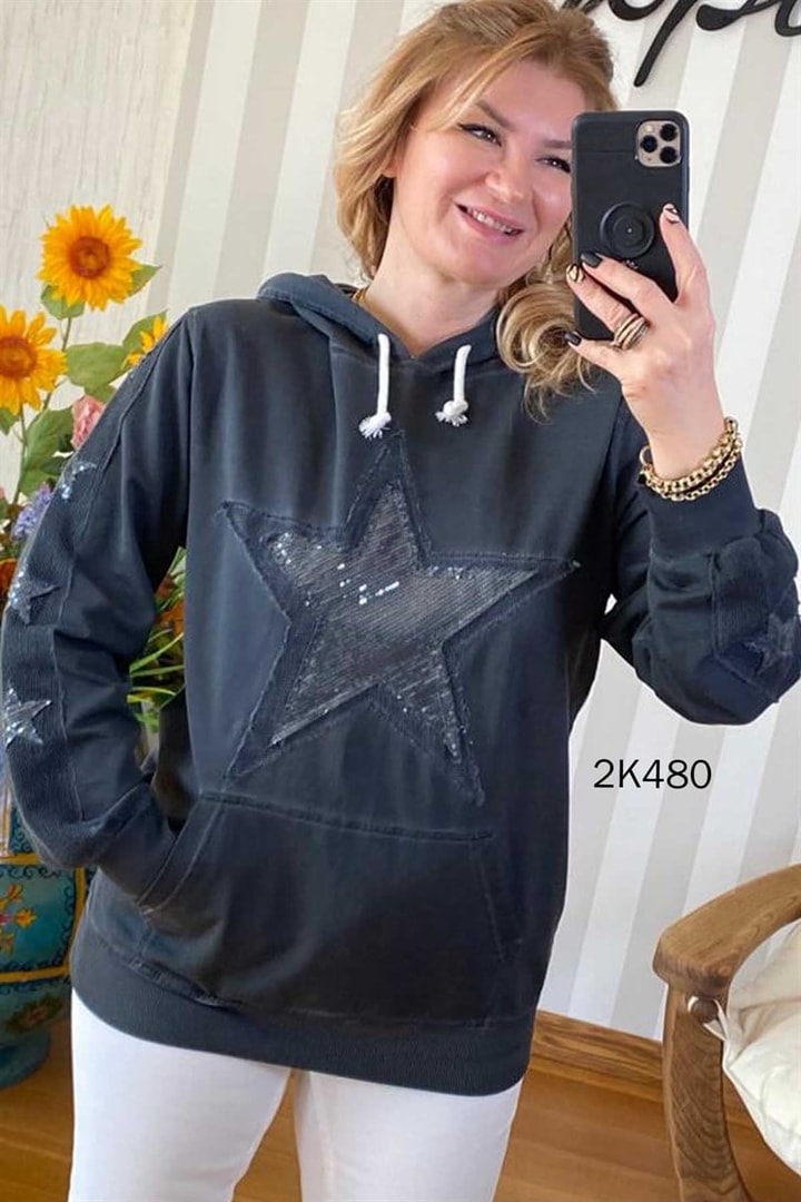 Yıldız Baskılı Kapşonlu Sweatshırt