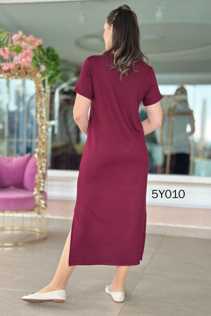 Yırtmaçlı Kristal Elbise