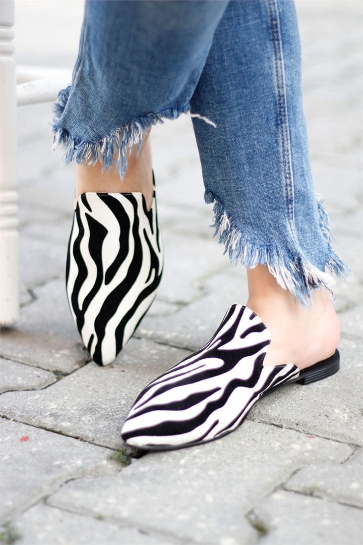 Zebra Desenli Terlik