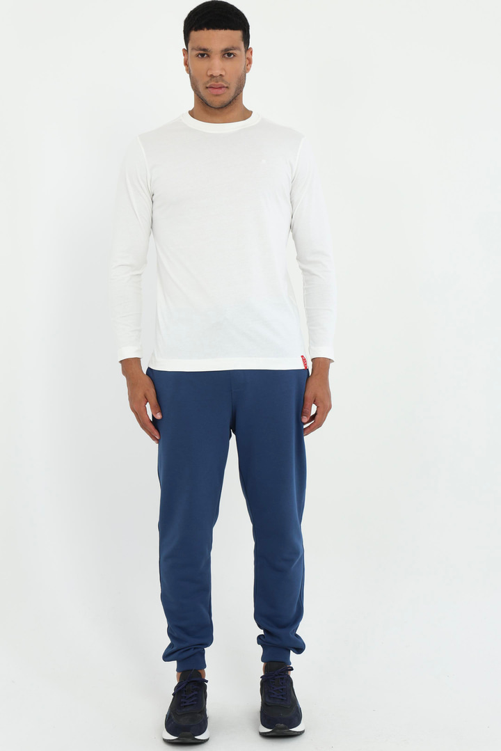 Beyaz Basic O Yaka Erkek Uzun Kollu T-Shirt