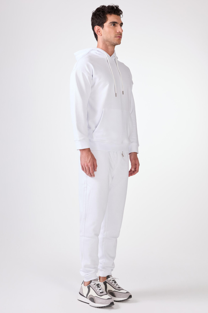 Beyaz Kapüşonlu Kanguru Cepli Regular Fit Erkek Sweatshırt